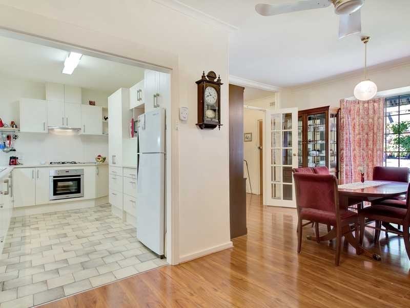 9 Hawthorn Crescent, Campbelltown SA 5074