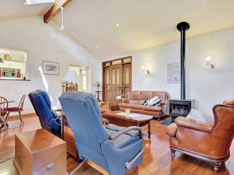 9 Hawthorn Crescent, Campbelltown SA 5074