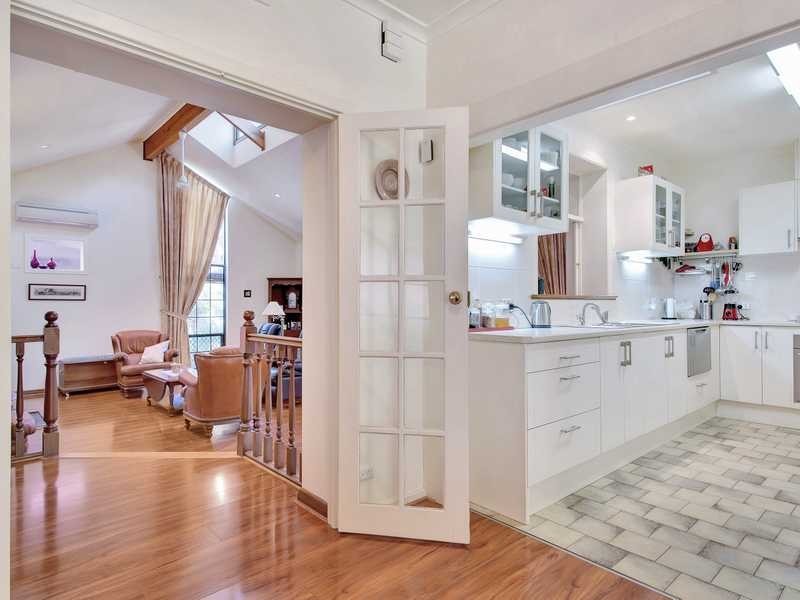 9 Hawthorn Crescent, Campbelltown SA 5074