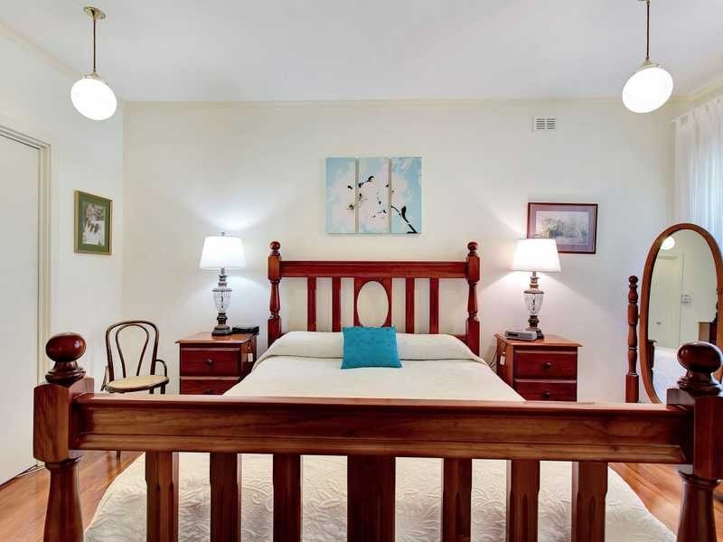 9 Hawthorn Crescent, Campbelltown SA 5074