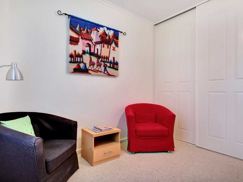 9 Hawthorn Crescent, Campbelltown SA 5074