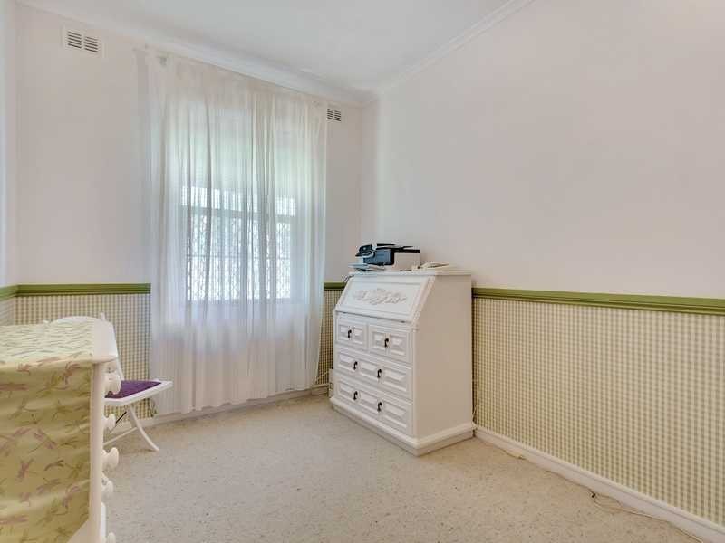 9 Hawthorn Crescent, Campbelltown SA 5074