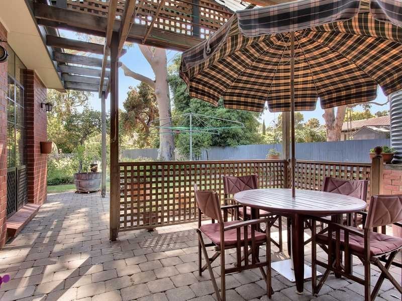 9 Hawthorn Crescent, Campbelltown SA 5074