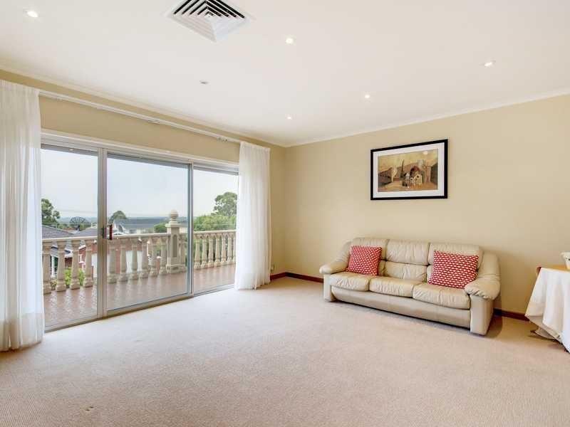 20 Medway Cres, Rostrevor SA 5073