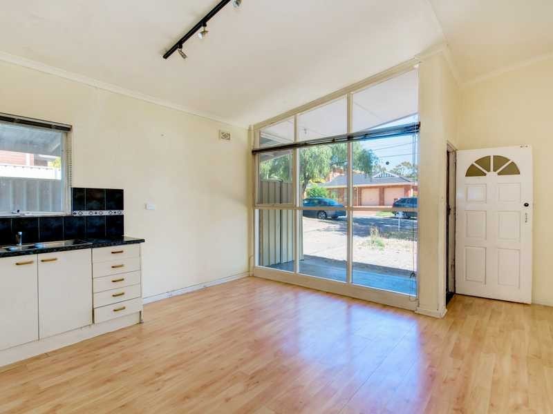 15 Rita Ave, Rostrevor SA 5073