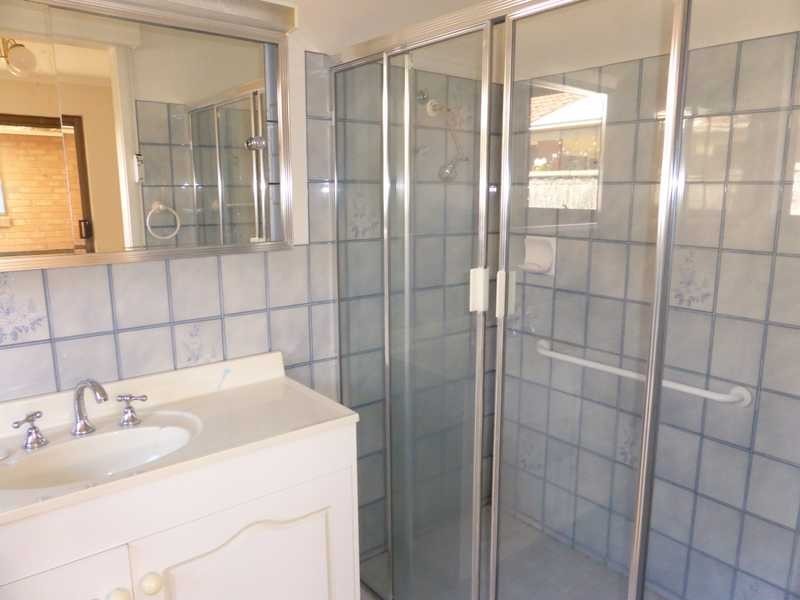 10 McDonald Grove, West Lakes SA 5021