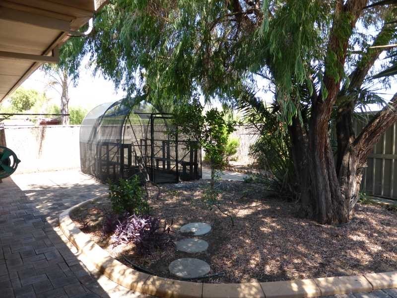 10 McDonald Grove, West Lakes SA 5021