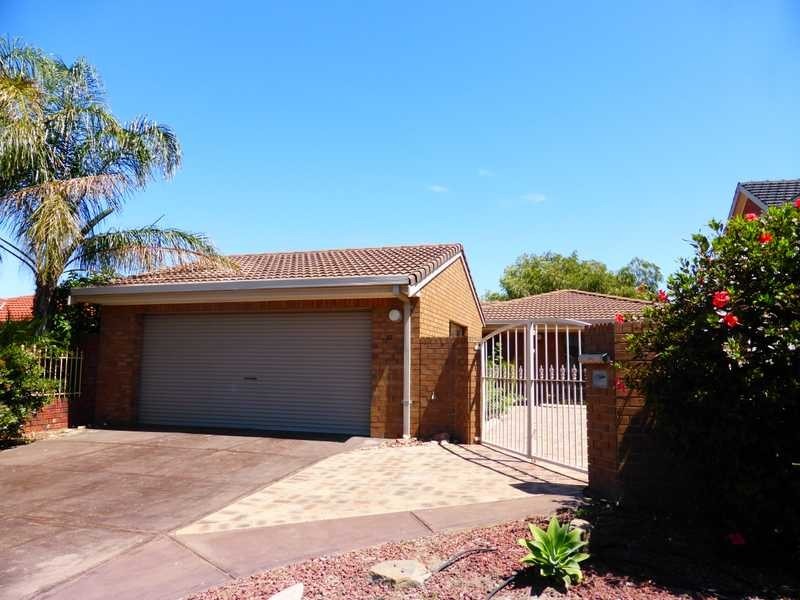 10 McDonald Grove, West Lakes SA 5021