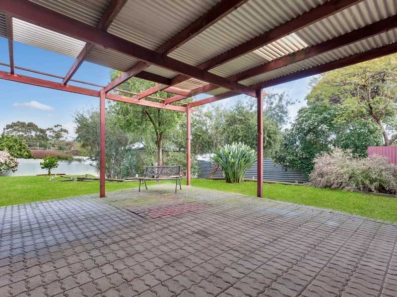 5 Honeysuckle Drive, Hope Valley SA 5090