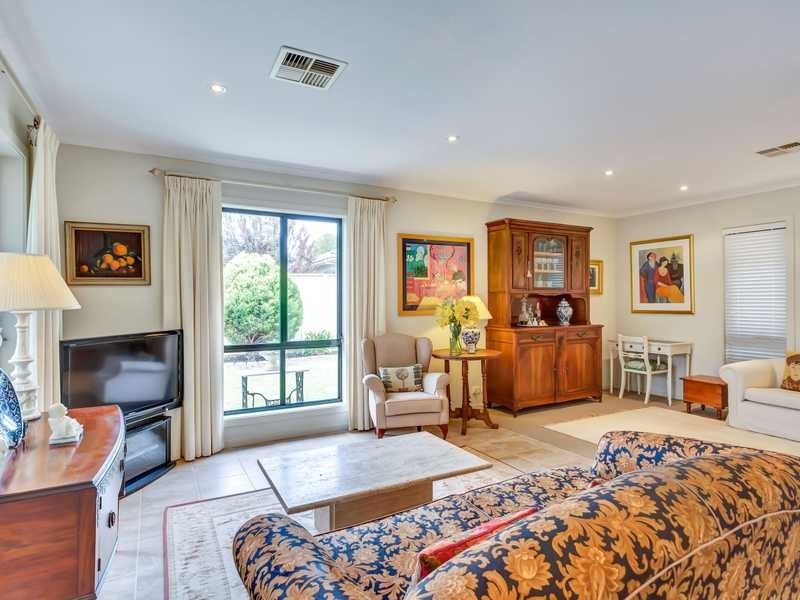 9B Willow Crescent, Campbelltown SA 5074