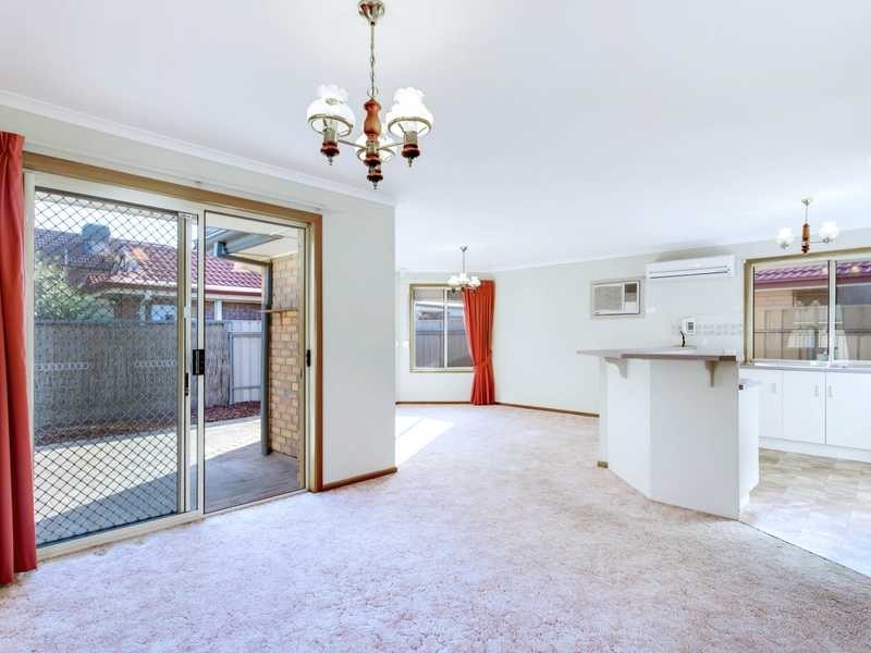 17 Montacute Drive, Oakden SA 5086