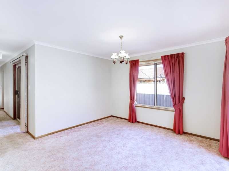 17 Montacute Drive, Oakden SA 5086