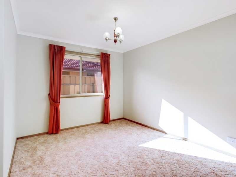 17 Montacute Drive, Oakden SA 5086