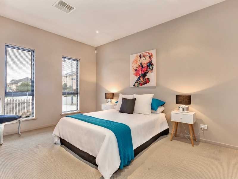 18 Cathedral Circuit, Mawson Lakes SA 5095