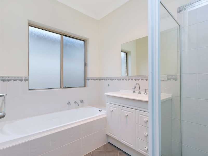 12a Kingswell Avenue, Rostrevor SA 5073