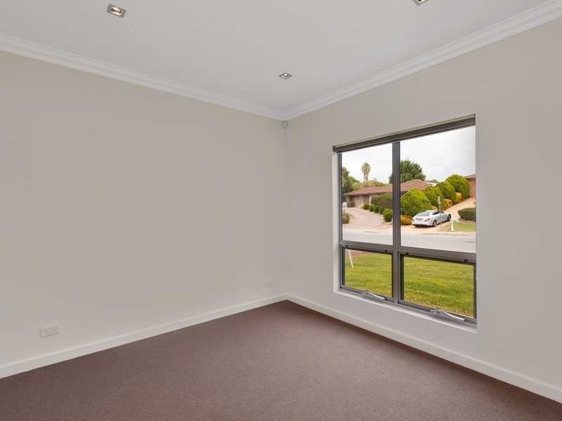24 Drysdale Drive, Trott Park SA 5158