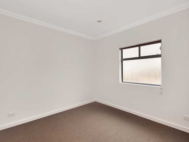 24 Drysdale Drive, Trott Park SA 5158