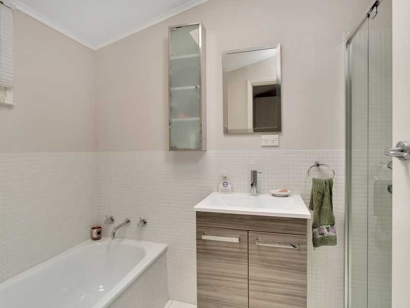 44 Honeysuckle Drive, Hope Valley SA 5090