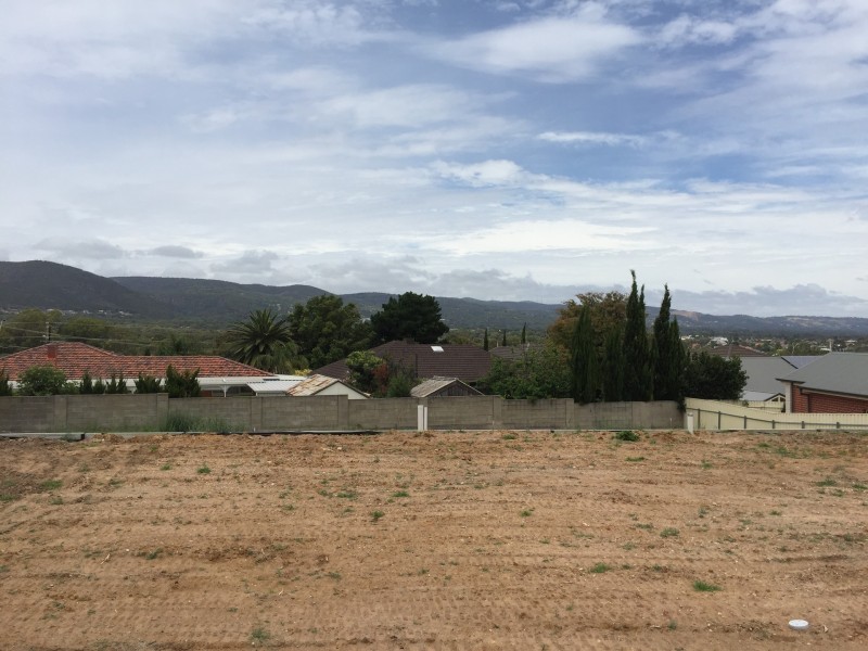 5 & 5a Landseer Crescent, Dernancourt SA 5075