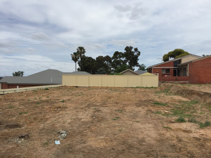 5 & 5a Landseer Crescent, Dernancourt SA 5075