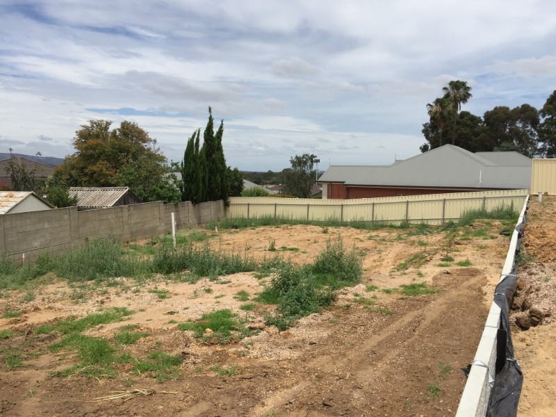 5 & 5a Landseer Crescent, Dernancourt SA 5075