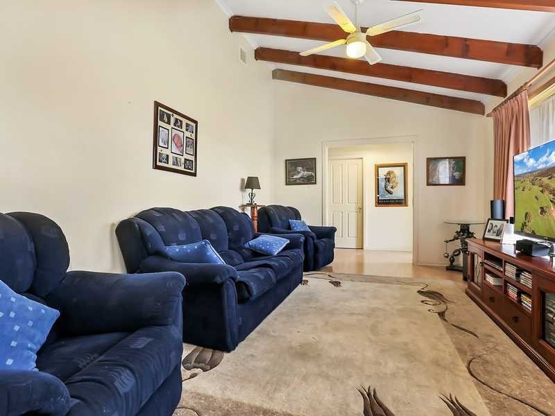 8 Streeton Avenue, Hope Valley SA 5090