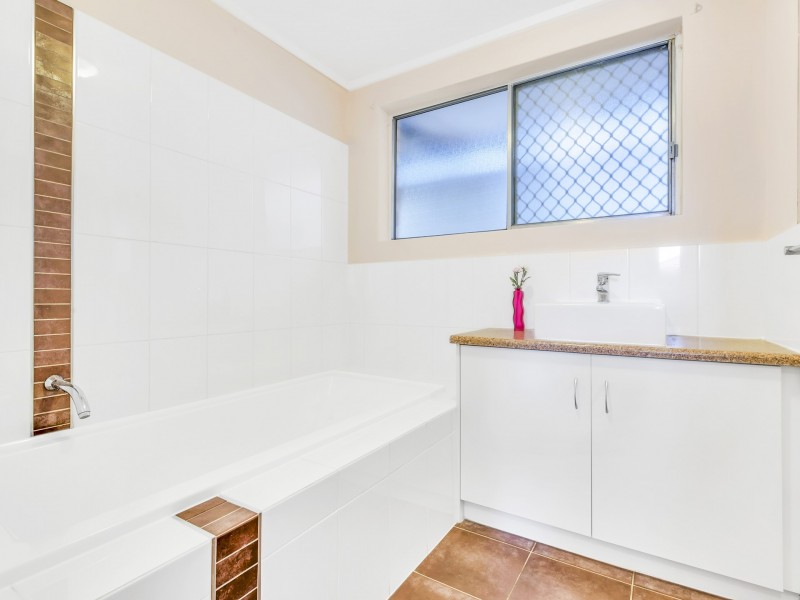 222 Kesters Road, Para Hills SA 5096