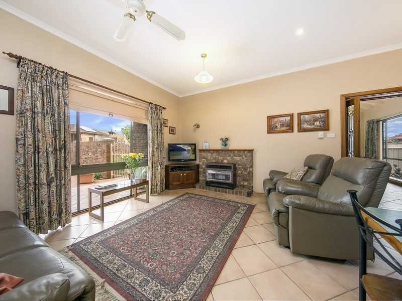1 Torrens Ave, Felixstow SA 5070