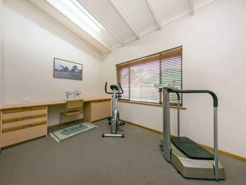 1 Torrens Ave, Felixstow SA 5070