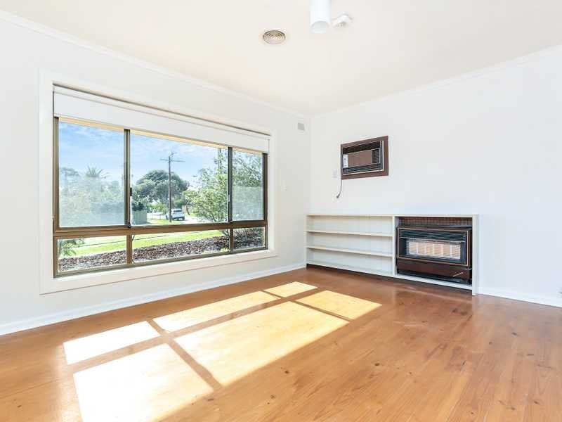 21 Cheryl Ave, Valley View SA 5093