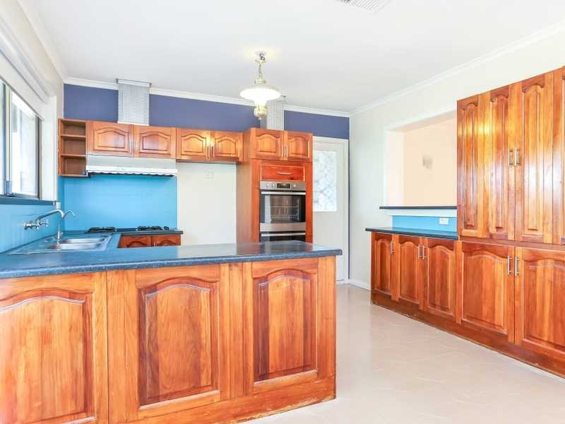 21 Cheryl Ave, Valley View SA 5093