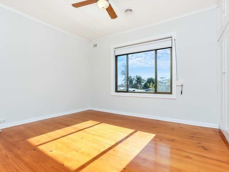 21 Cheryl Ave, Valley View SA 5093