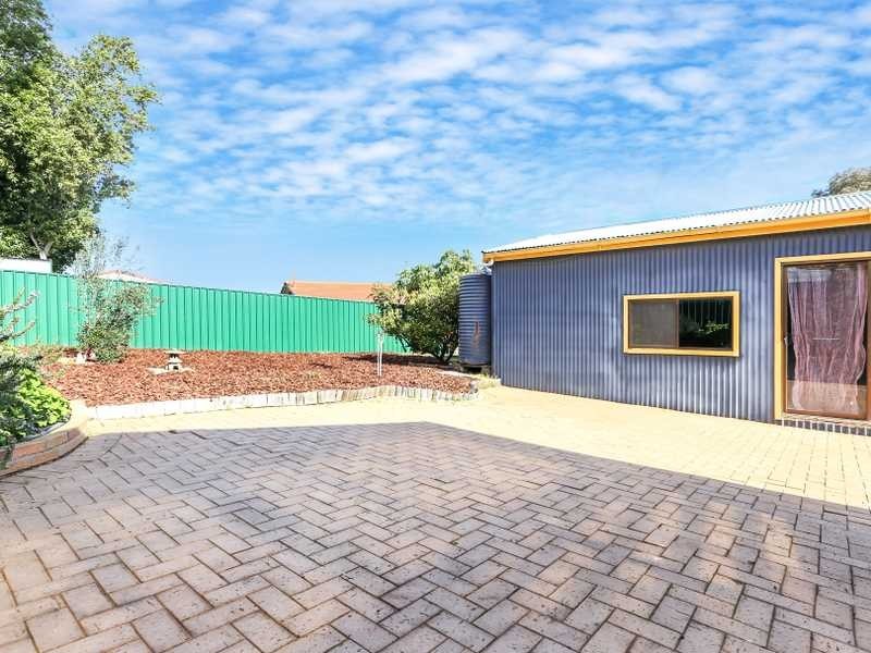 21 Cheryl Ave, Valley View SA 5093