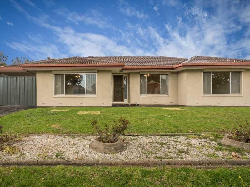 15 Raymond Road, St Agnes SA 5097