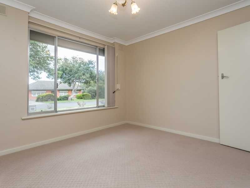 15 Raymond Road, St Agnes SA 5097