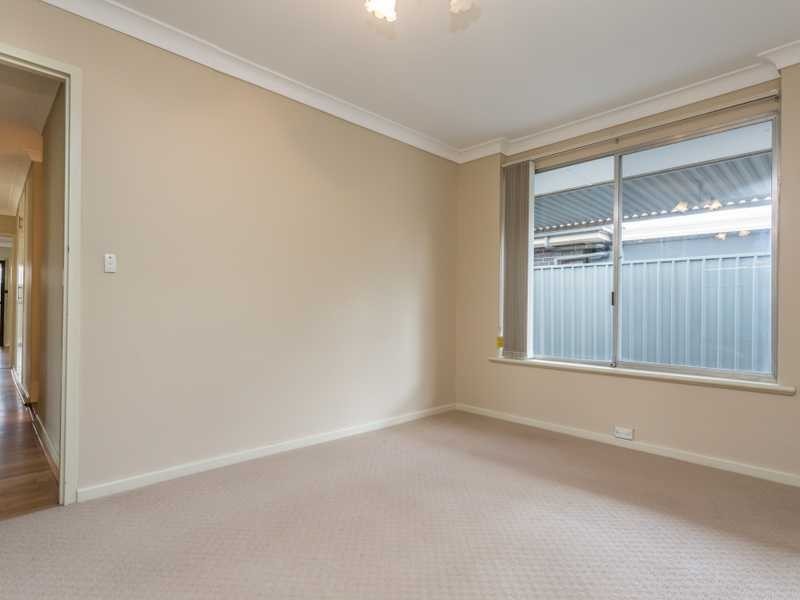 15 Raymond Road, St Agnes SA 5097