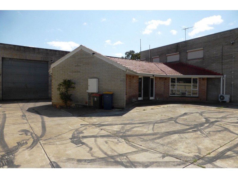 16 Dewer Ave, Ridgehaven SA 5097