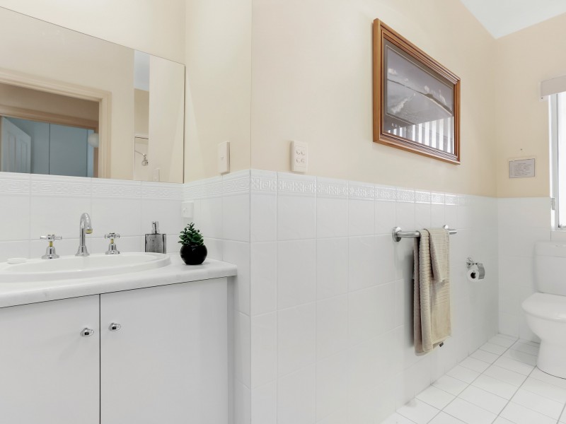 16 Dewer Ave, Ridgehaven SA 5097