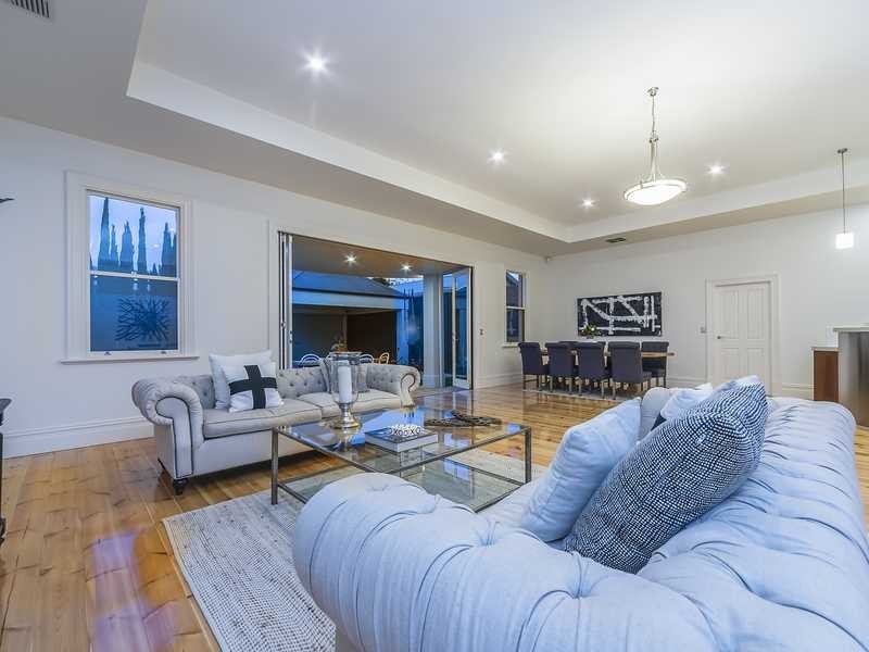 31 Seventh Avenue, St Peters SA 5069