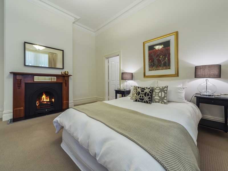31 Seventh Avenue, St Peters SA 5069