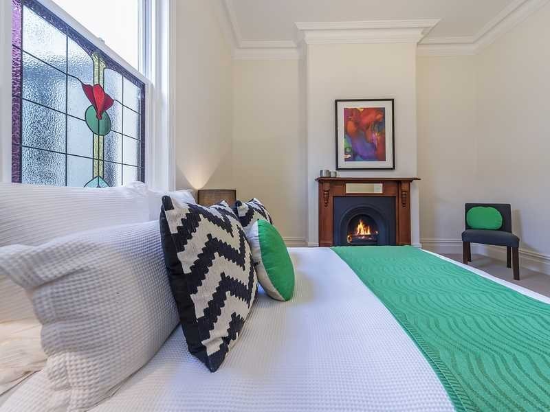 31 Seventh Avenue, St Peters SA 5069