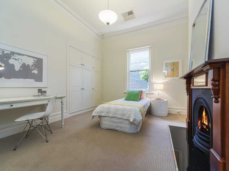 31 Seventh Avenue, St Peters SA 5069