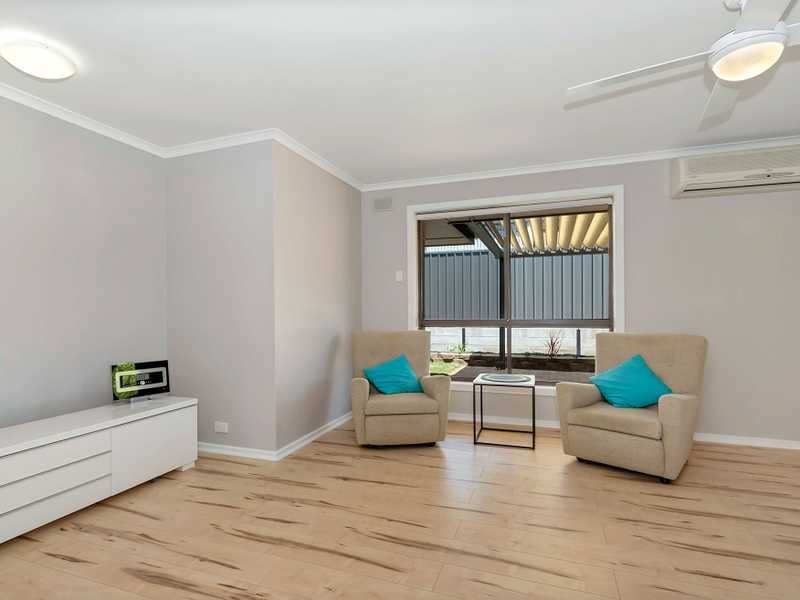 15 Heysen Ave, Hope Valley SA 5090