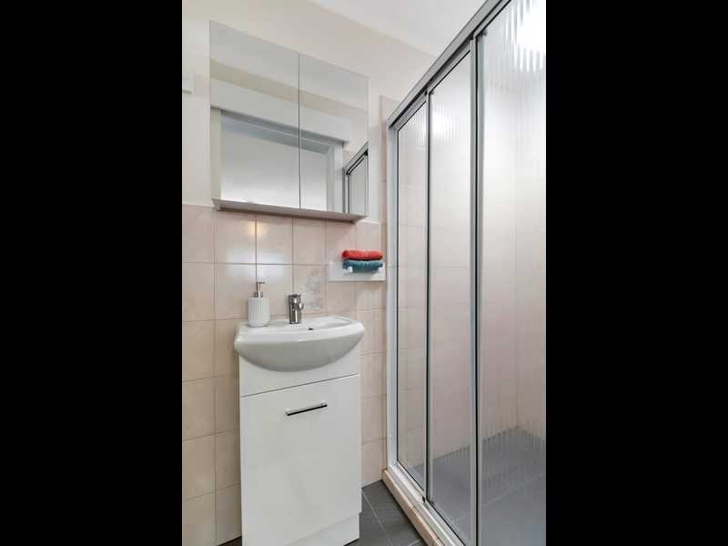 15 Heysen Ave, Hope Valley SA 5090