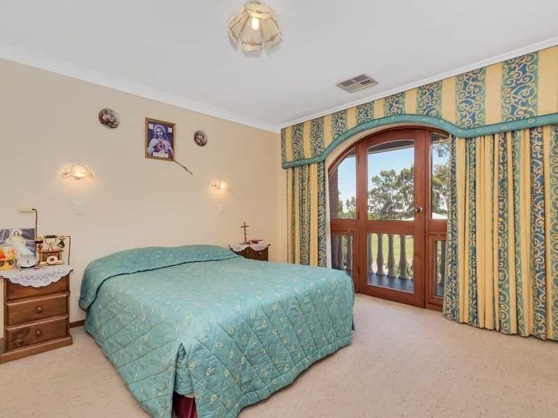 12 Rosemary Ave, Athelstone SA 5076