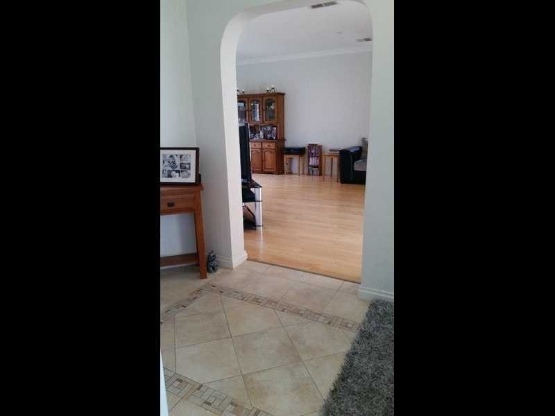 8 Lomman Avenue, Newton SA 5074