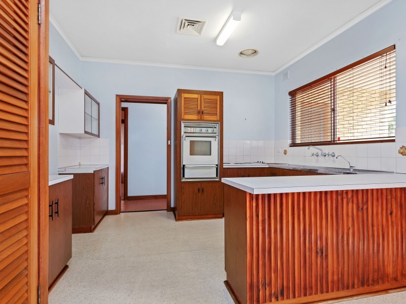 5 Medway Crescent, Rostrevor SA 5073