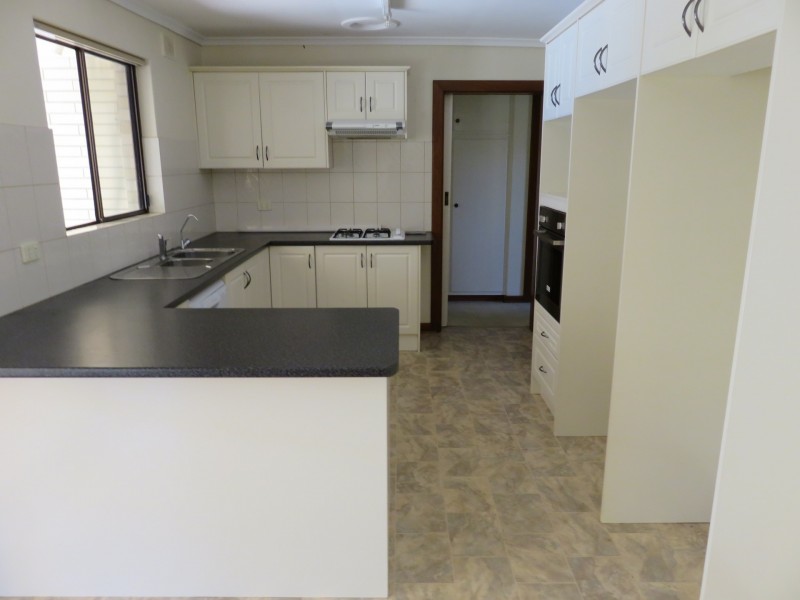13 Medway Crescent, Rostrevor SA 5073