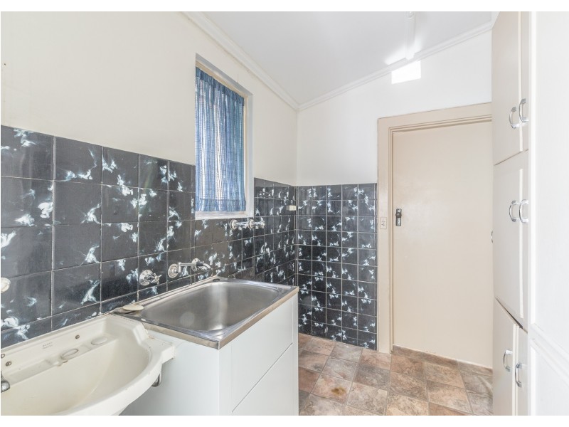 2 Trestrail Street, Magill SA 5072