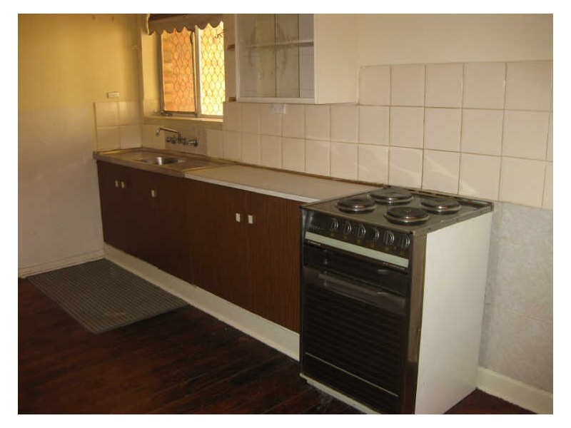 31 MARKWICK CRESCENT, Campbelltown SA 5074